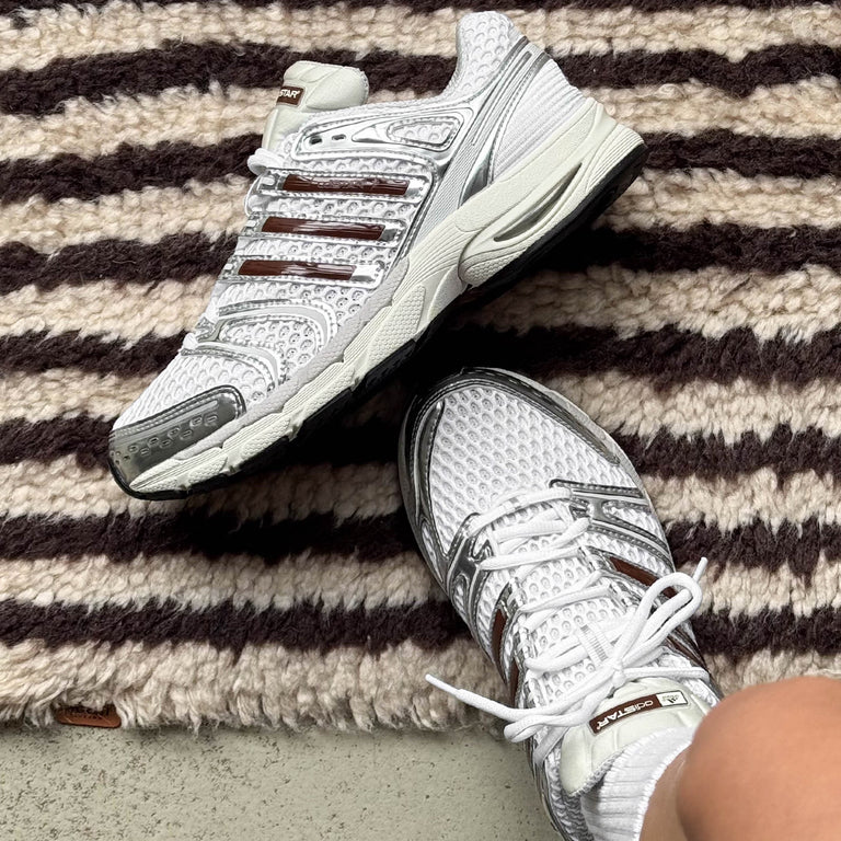 Adidas Adistar Control 5 W onfeet