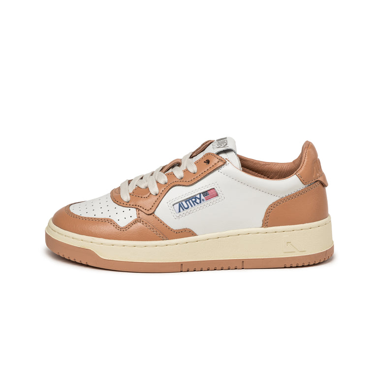 Autry Medalist W - 38 / White / Sandstorm
