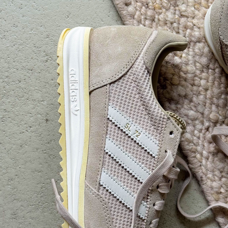 Adidas SL 72 RS onfeet