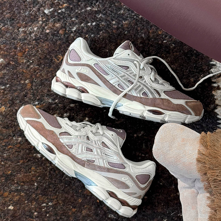 Asics GEL-NYC onfeet