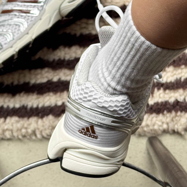 Adidas Adistar Control 5 W onfeet