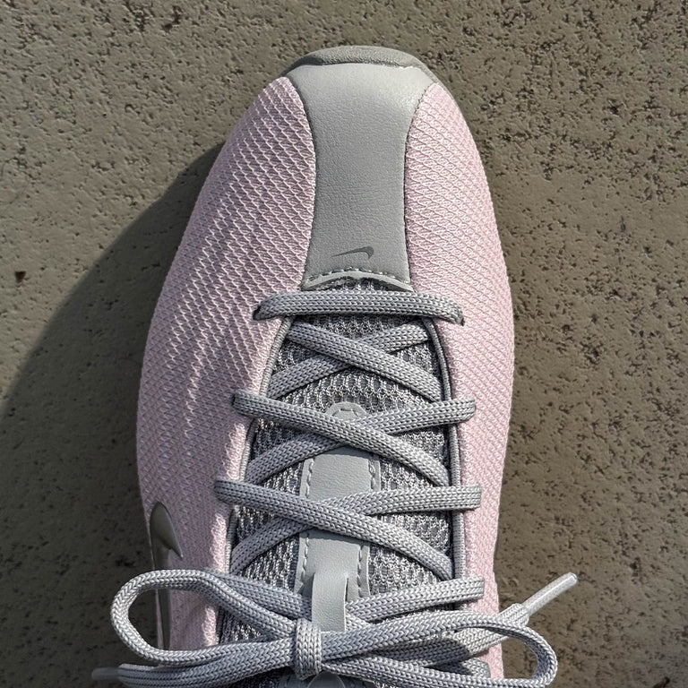 Nike Wmns Shox Z onfeet