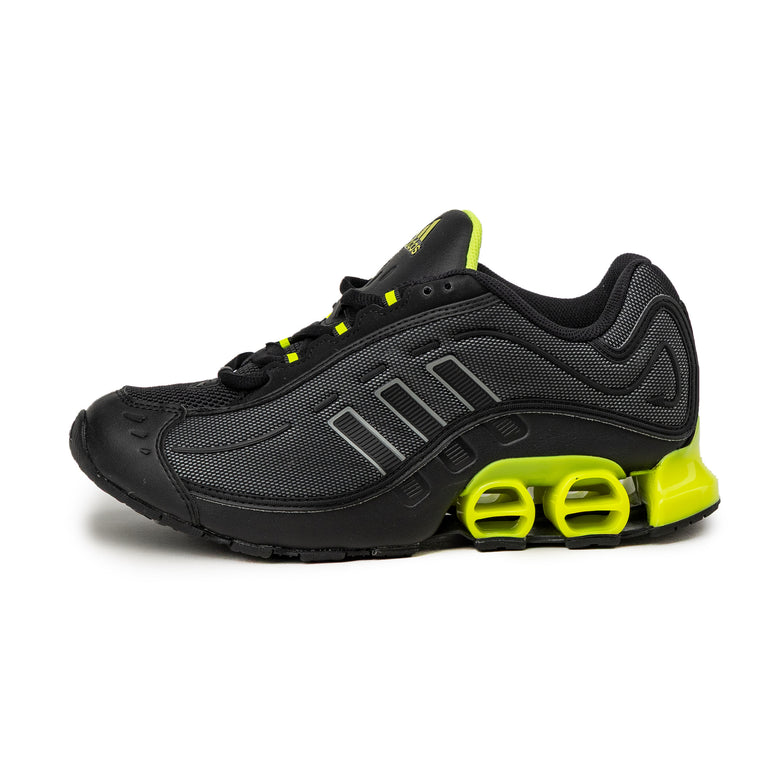 Adidas Megaride 01 - 43 1/3 / Core Black / Iron Metallic / Semi Lucid Yellow
